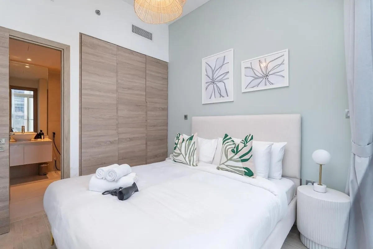 Stylish 1-Bedroom Apartment At Studio One Near Jbr Beach Dubai