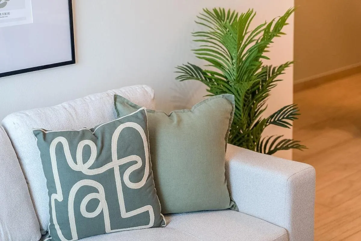Stylish 1-Bedroom Apartment At Studio One Near Jbr Beach Dubai United Arab Emirates