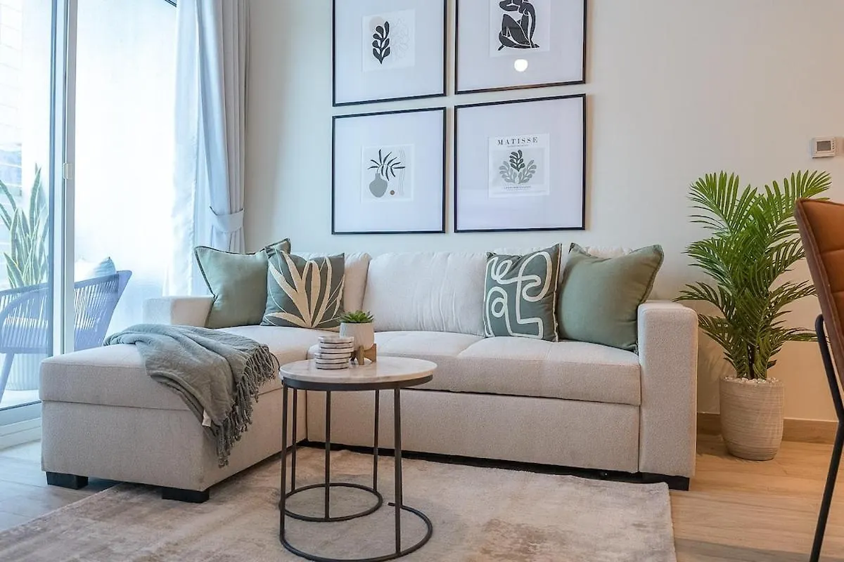 Stylish 1-Bedroom Apartment At Studio One Near Jbr Beach Dubai