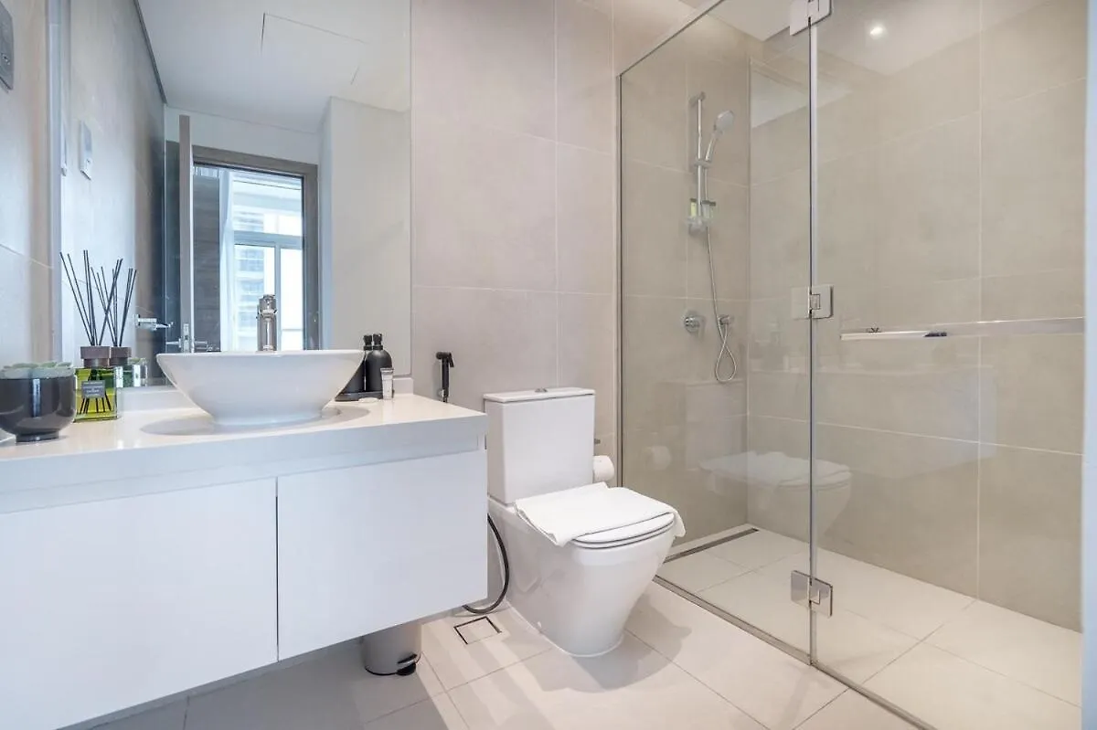 Stylish 1-Bedroom Apartment At Studio One Near Jbr Beach Dubai