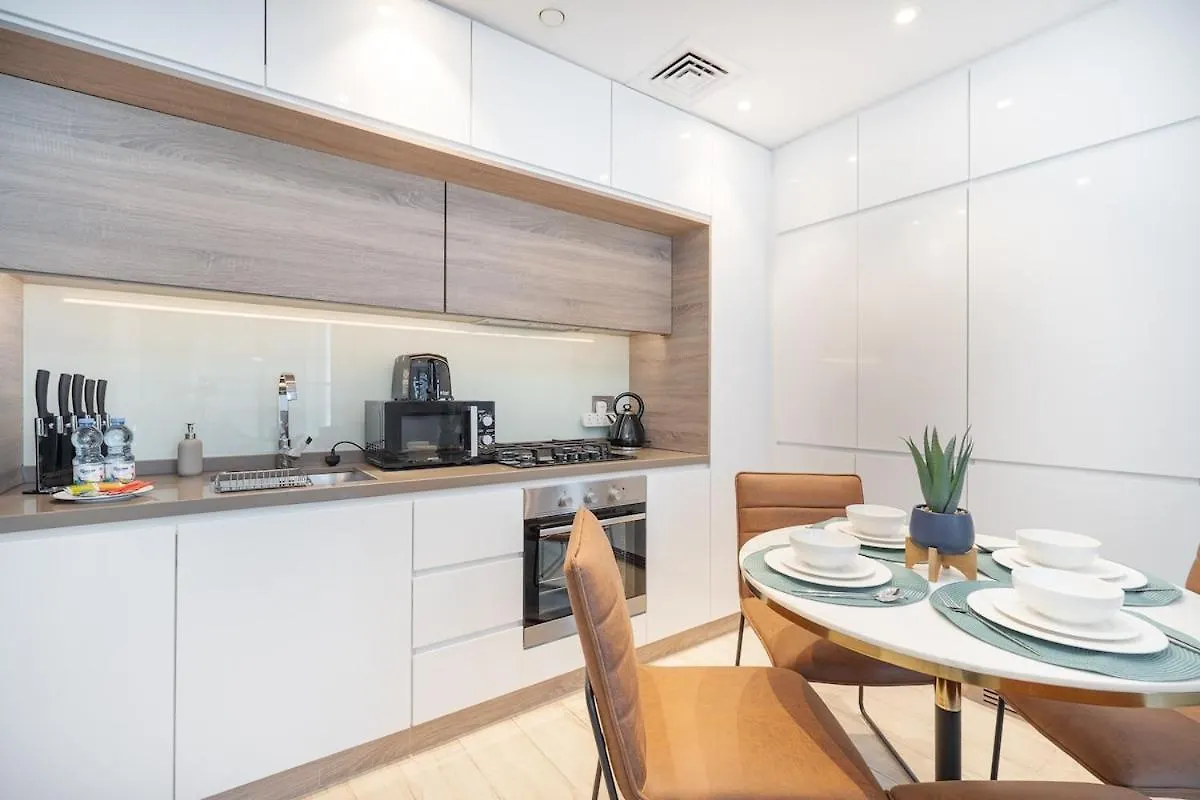 Stylish 1-Bedroom Apartment At Studio One Near Jbr Beach Dubai United Arab Emirates