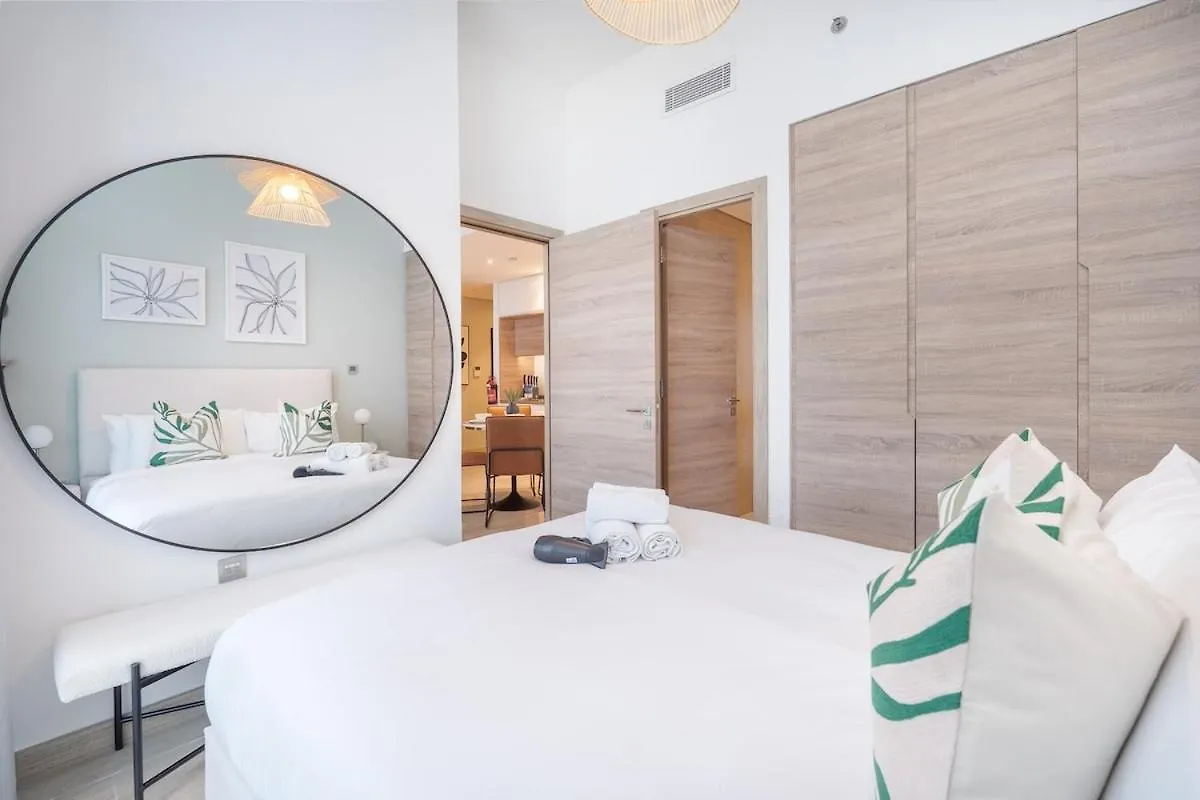 Stylish 1-Bedroom Apartment At Studio One Near Jbr Beach Dubai